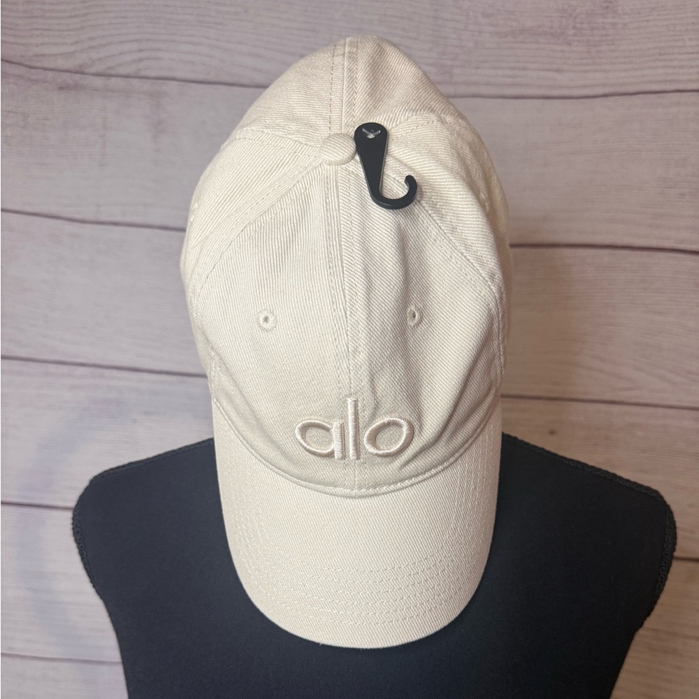 NWT Alo logo adjustable ball cap